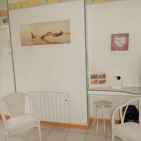 Appartement Avec Cour A 50M De La Plage Mers-les-Bains Ngoại thất bức ảnh